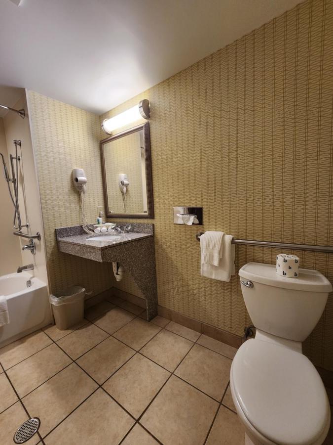 Wingate By Wyndham Kittanning Hotel Exterior photo